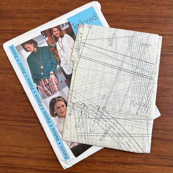 UNCUT Sewing Step-By-Step Pattern Tailored Shirt Sizes 4-22 - Picture 2 of 3